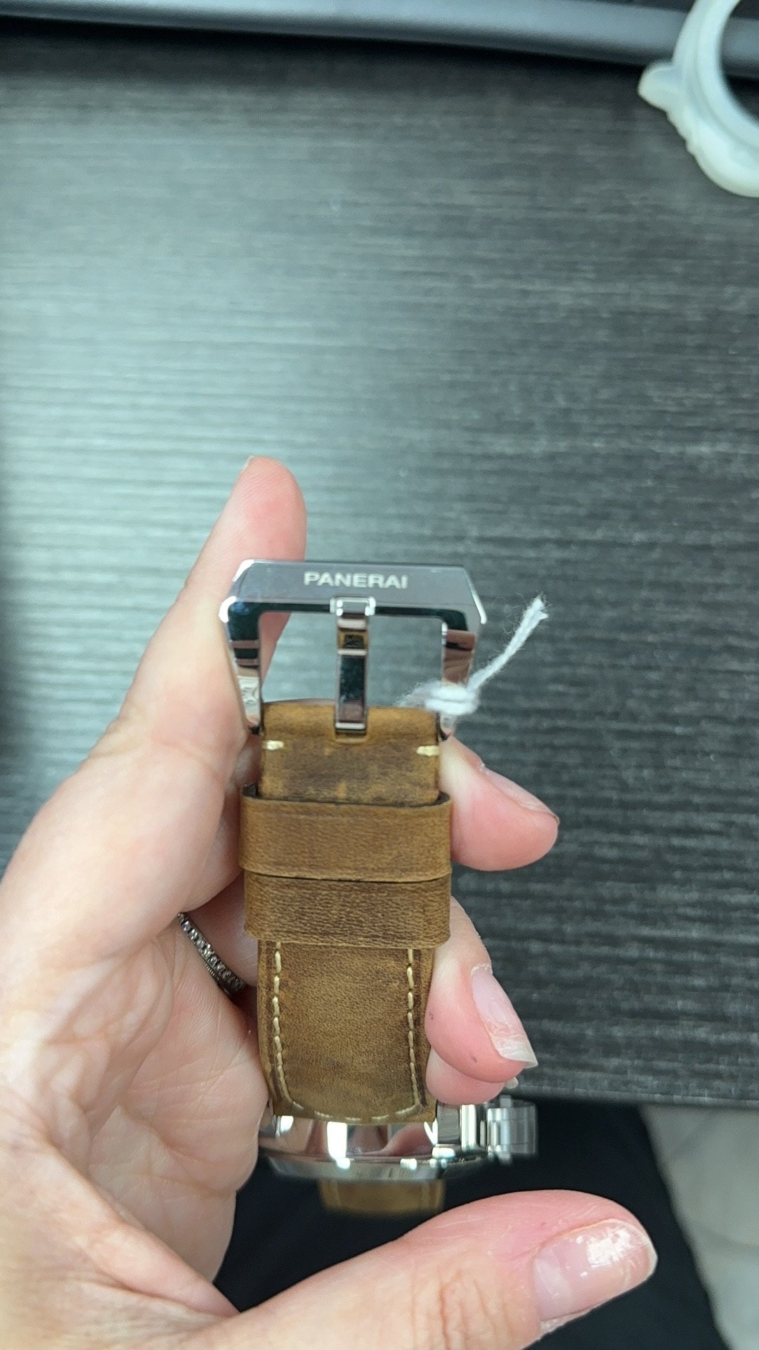 buckle_opened