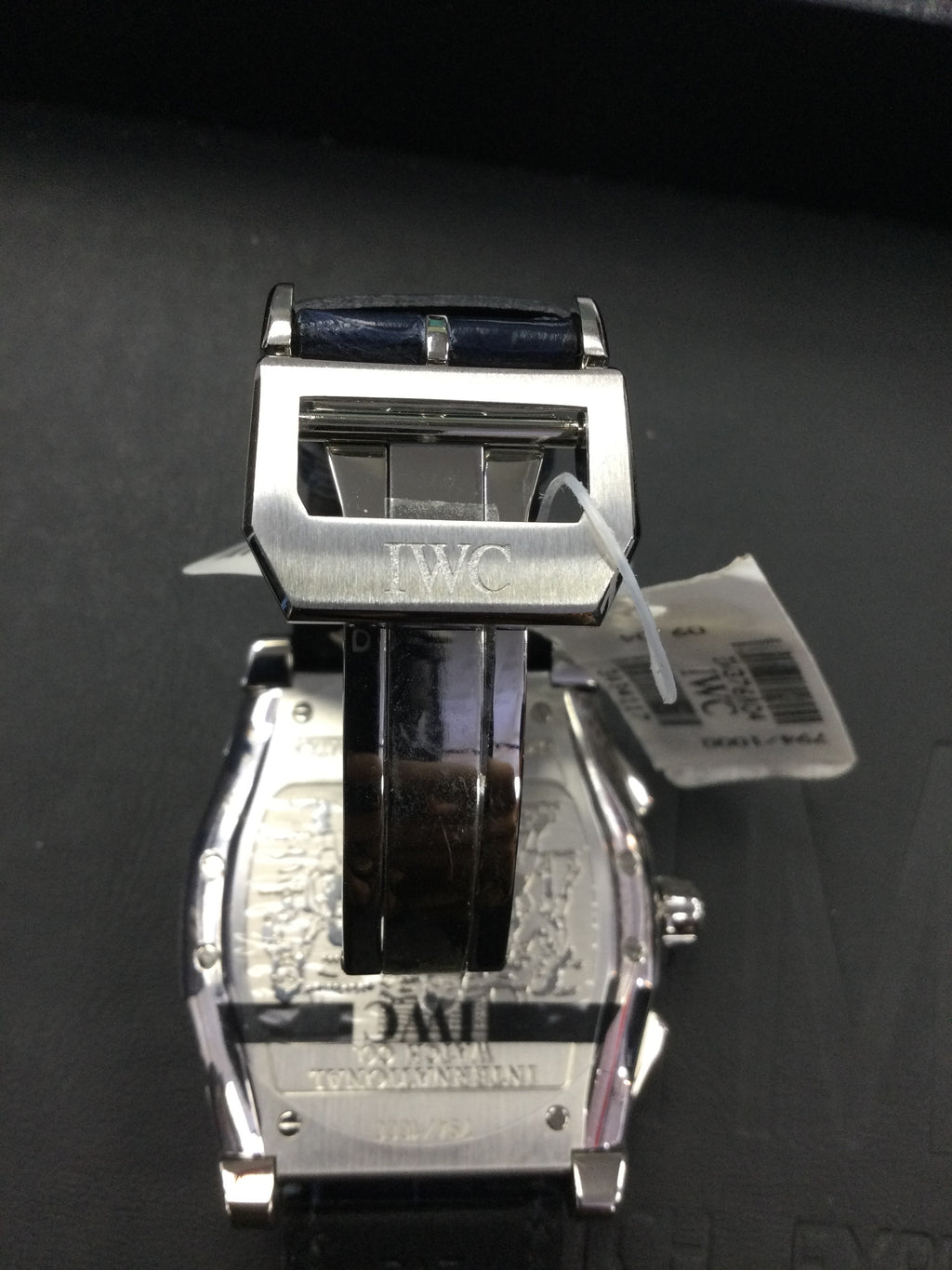 buckle_opened
