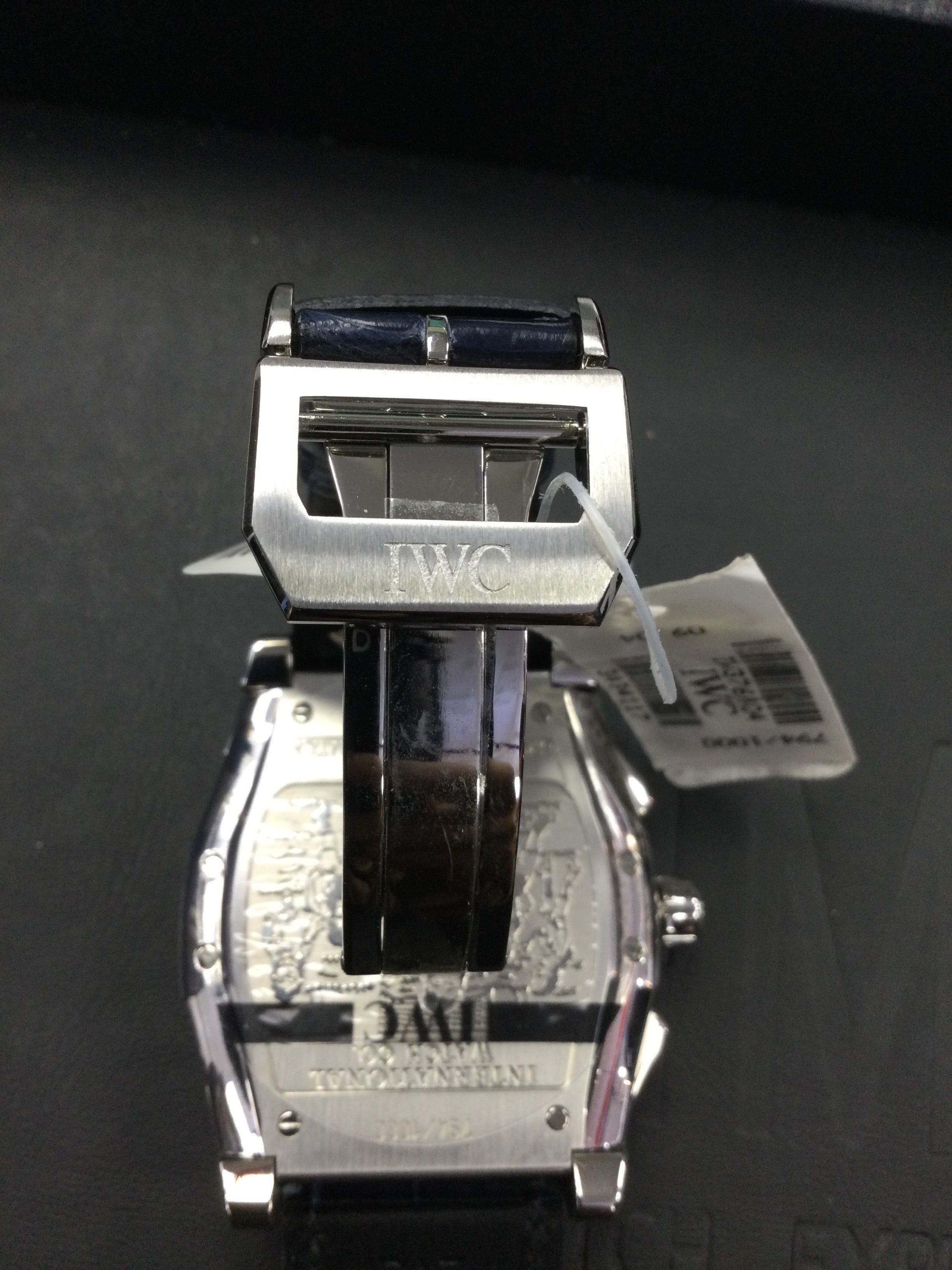 buckle_opened