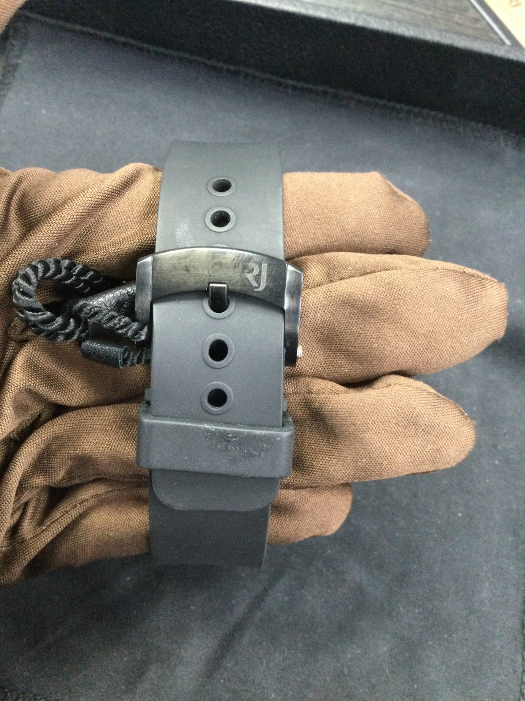buckle_closed