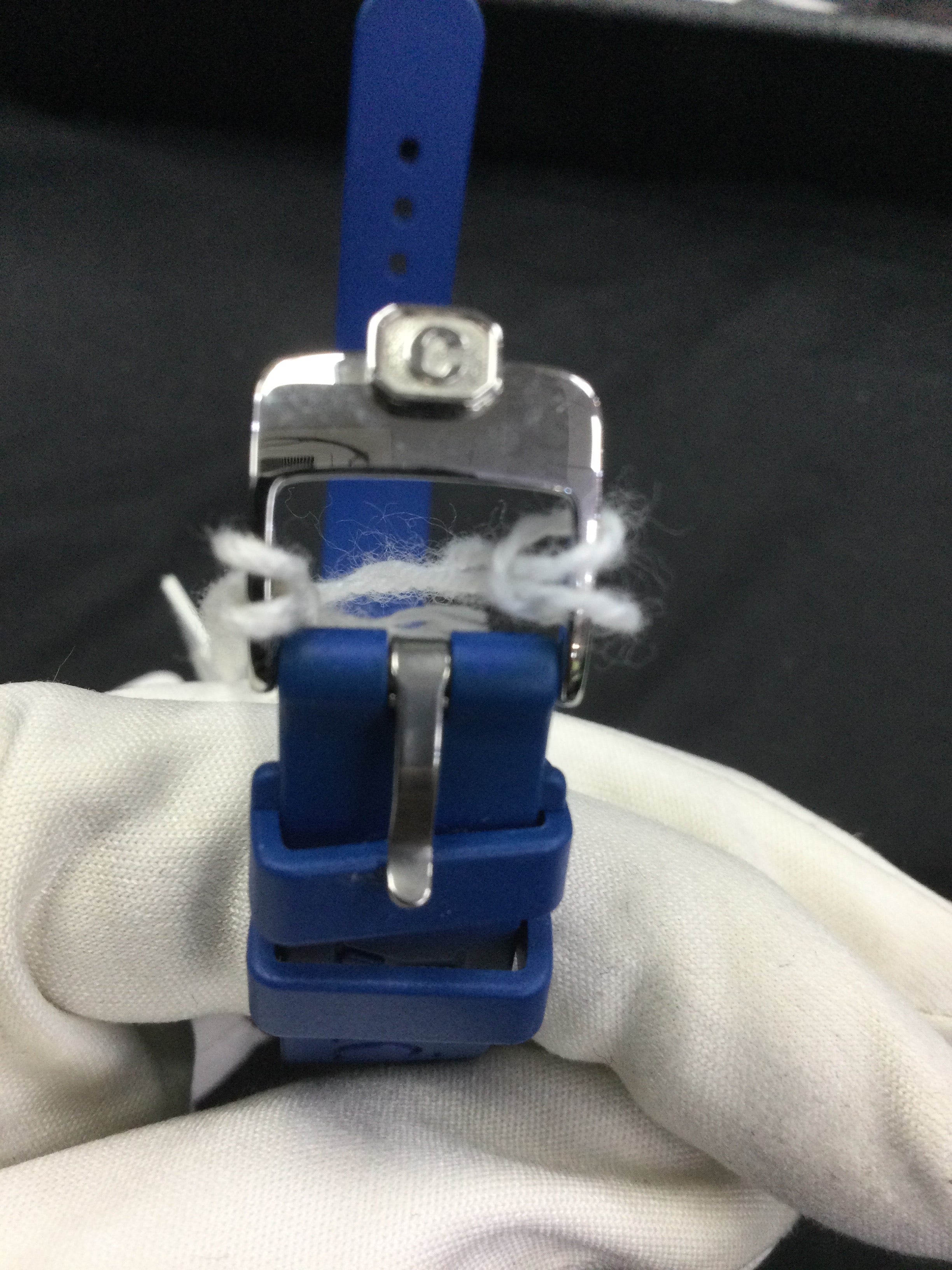 buckle_opened