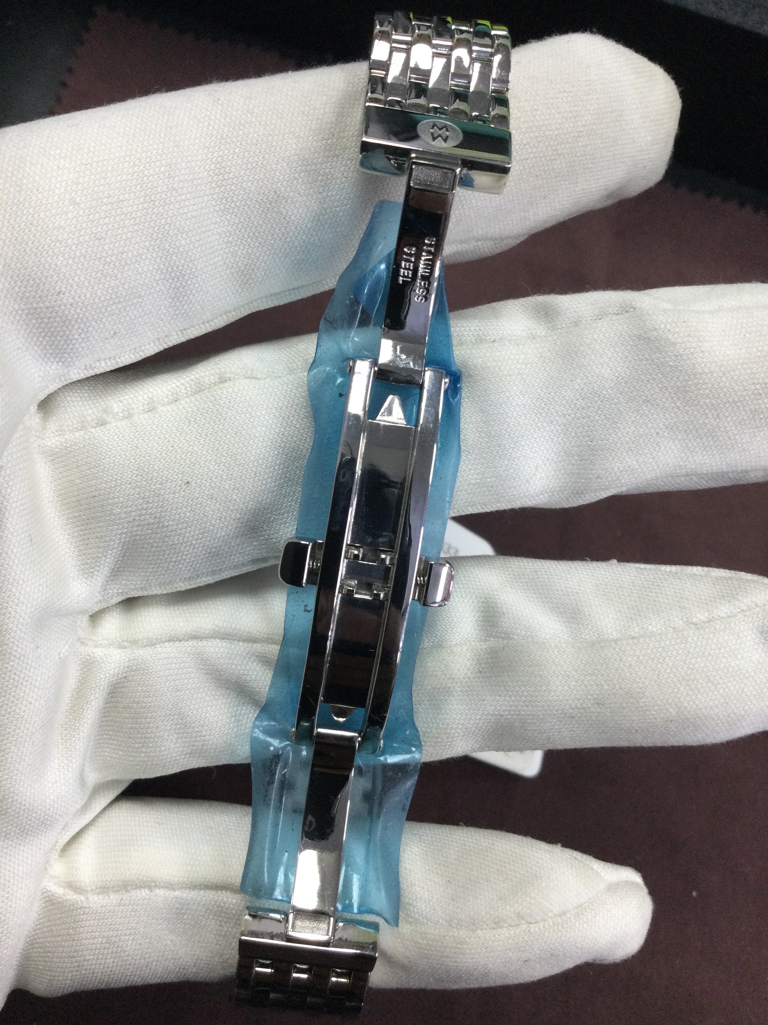 buckle_opened