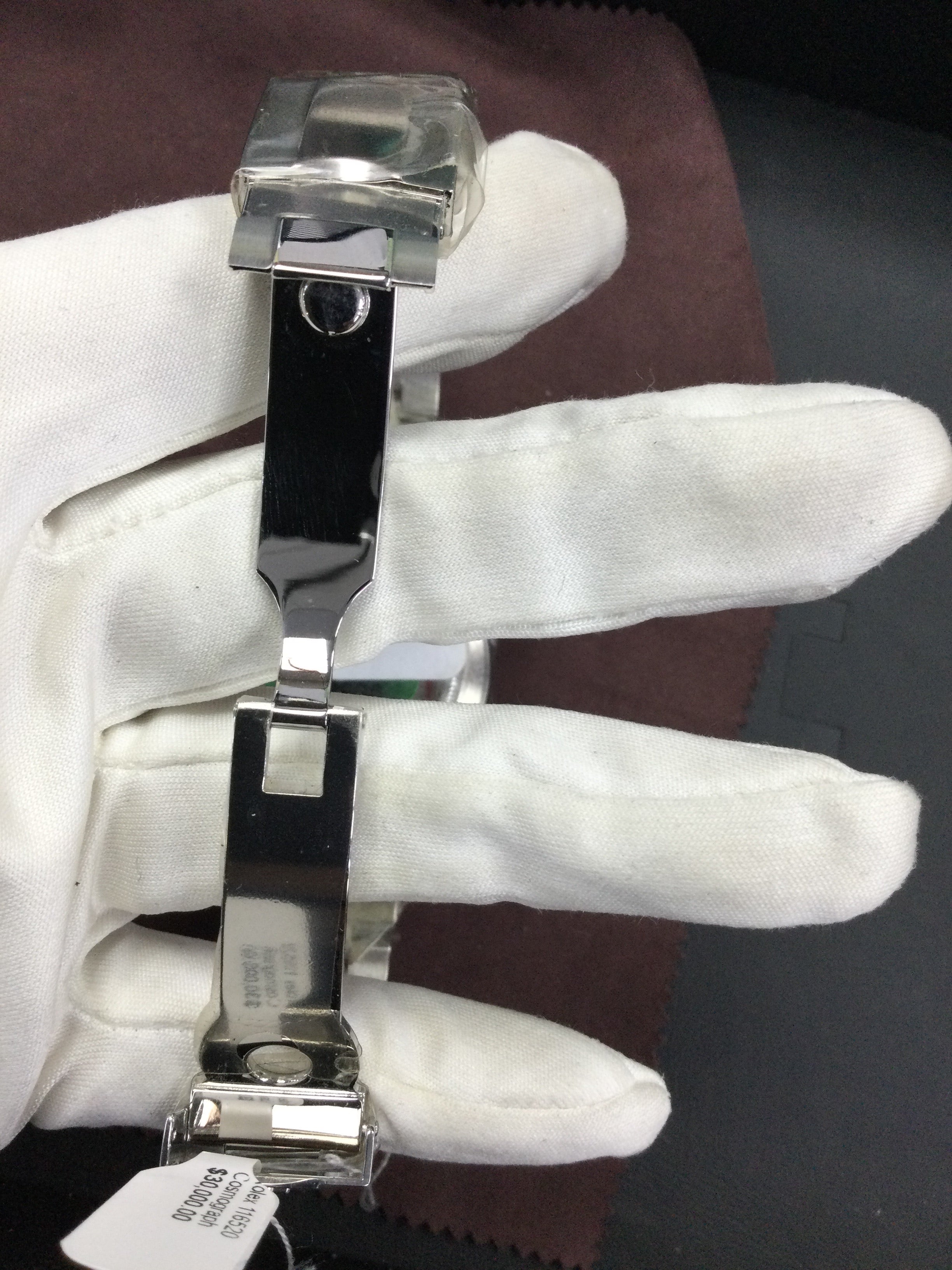 buckle_opened