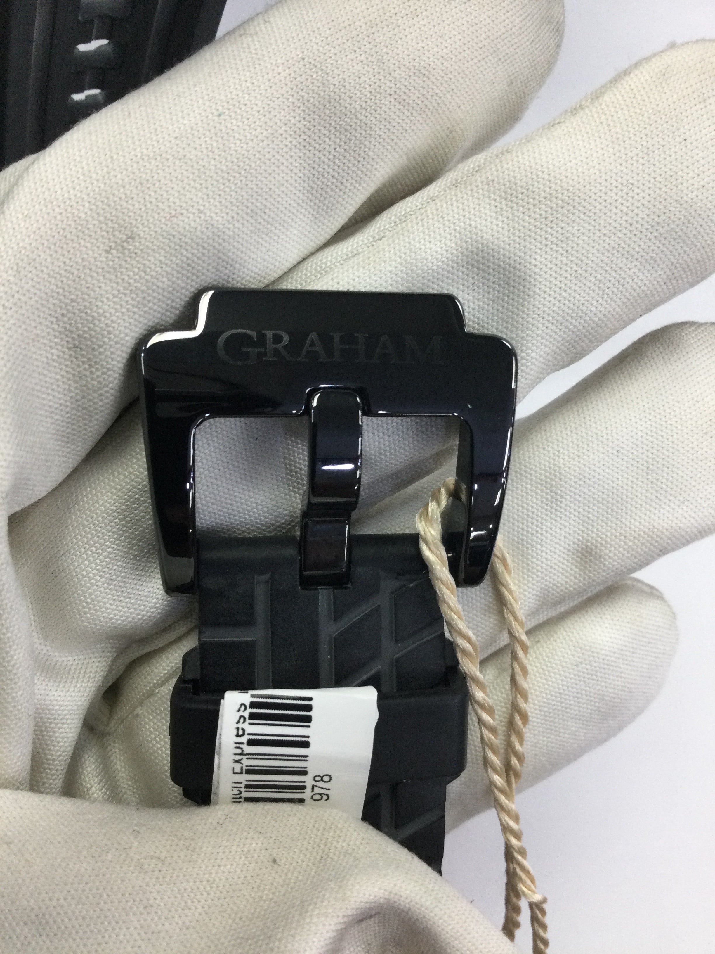 buckle_opened