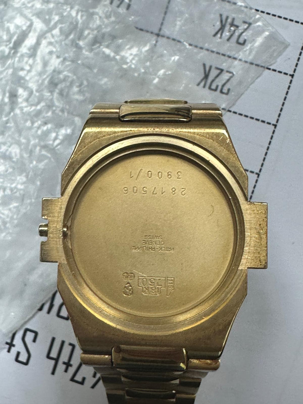 buckle_opened