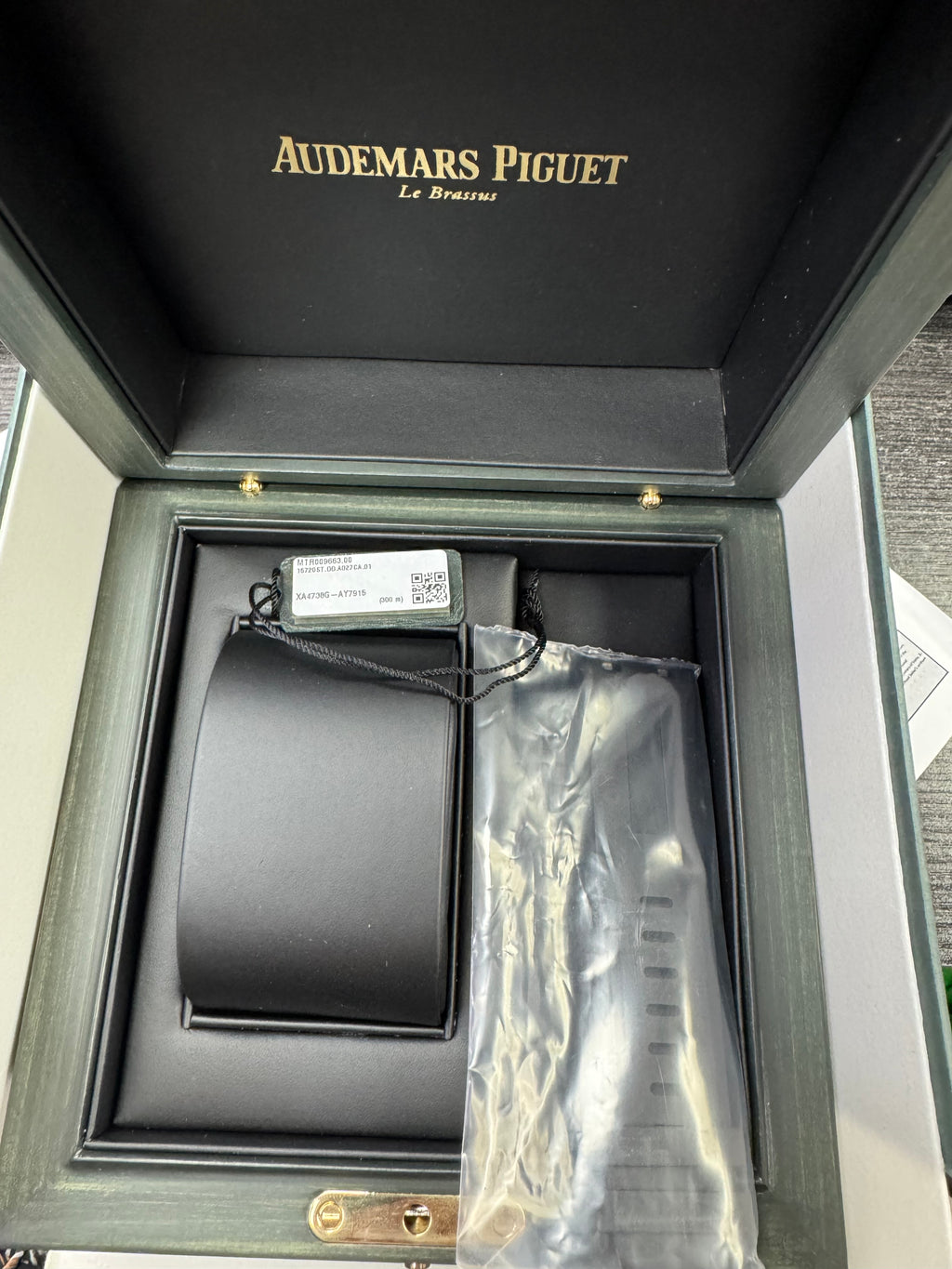 buckle_opened