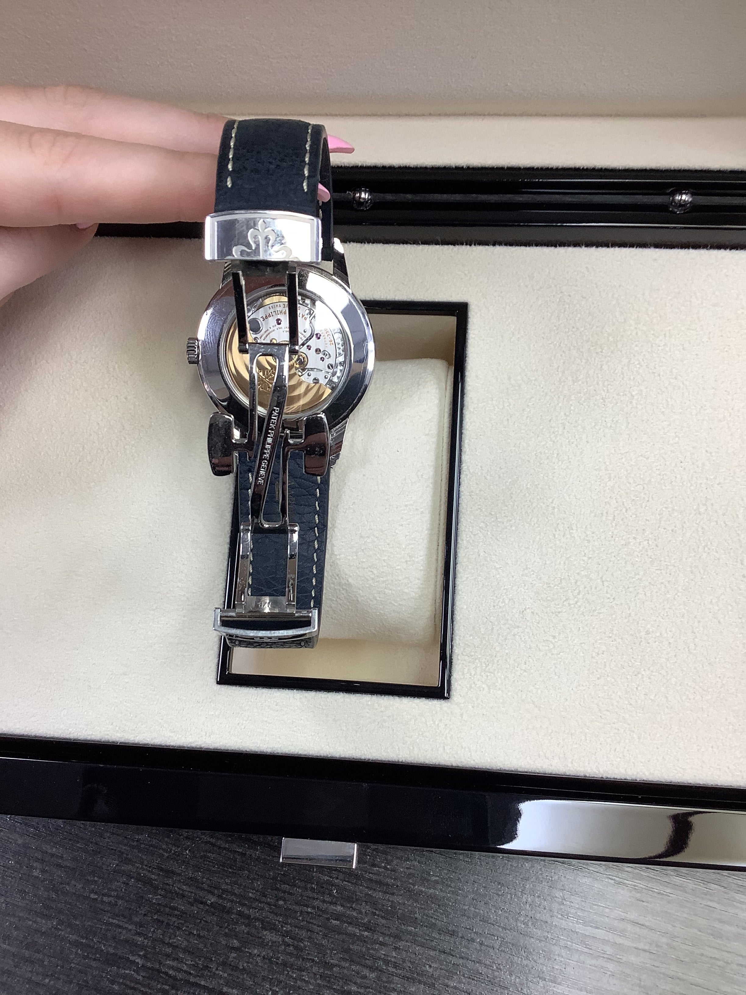 buckle_opened