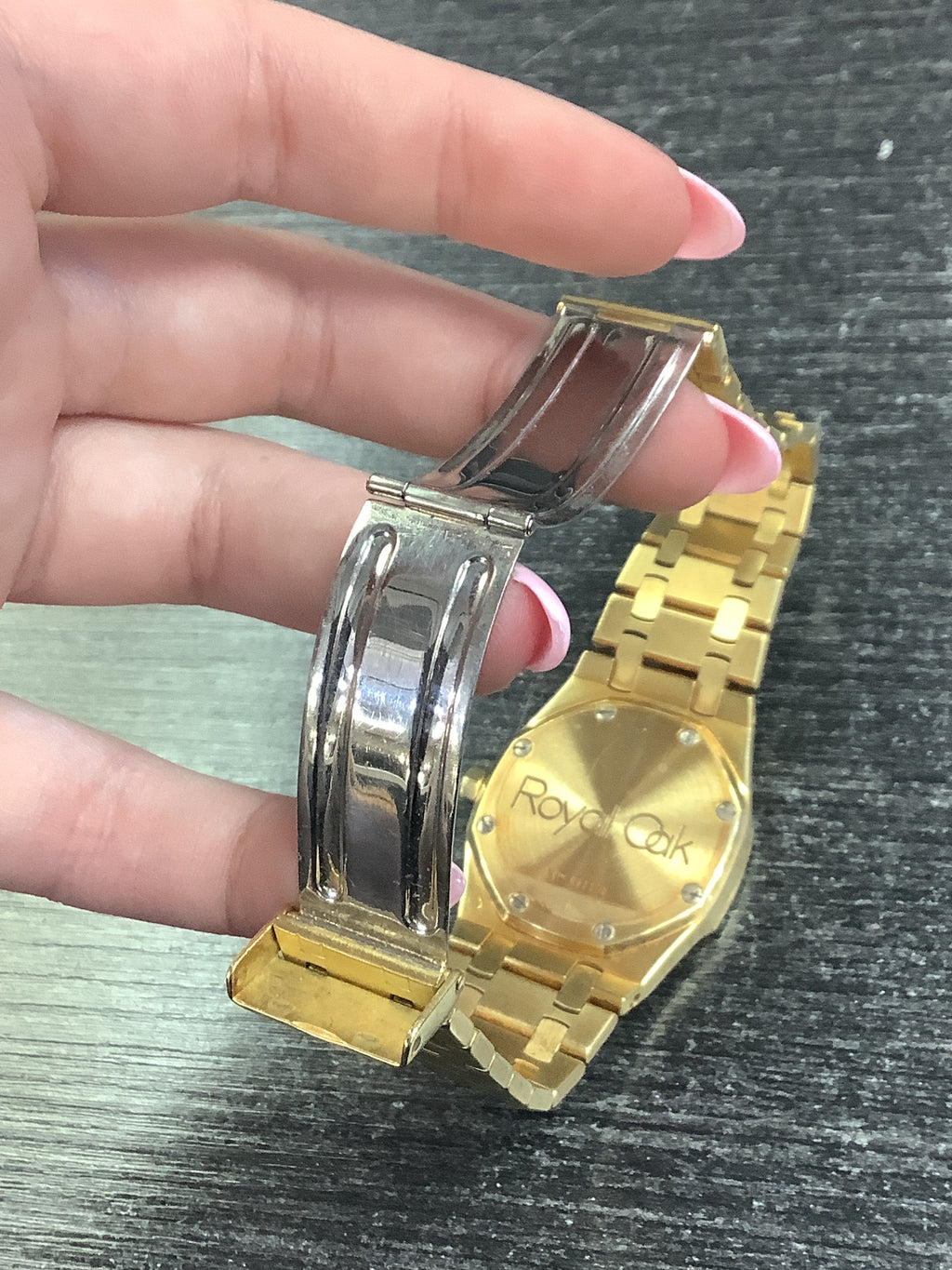 buckle_opened