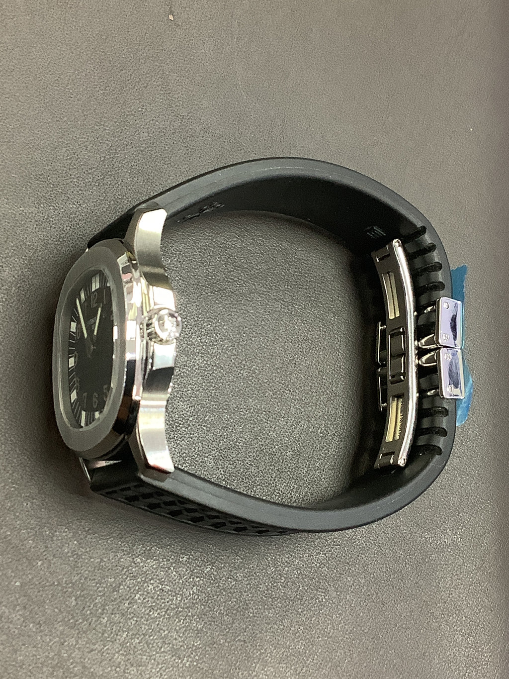 buckle_opened