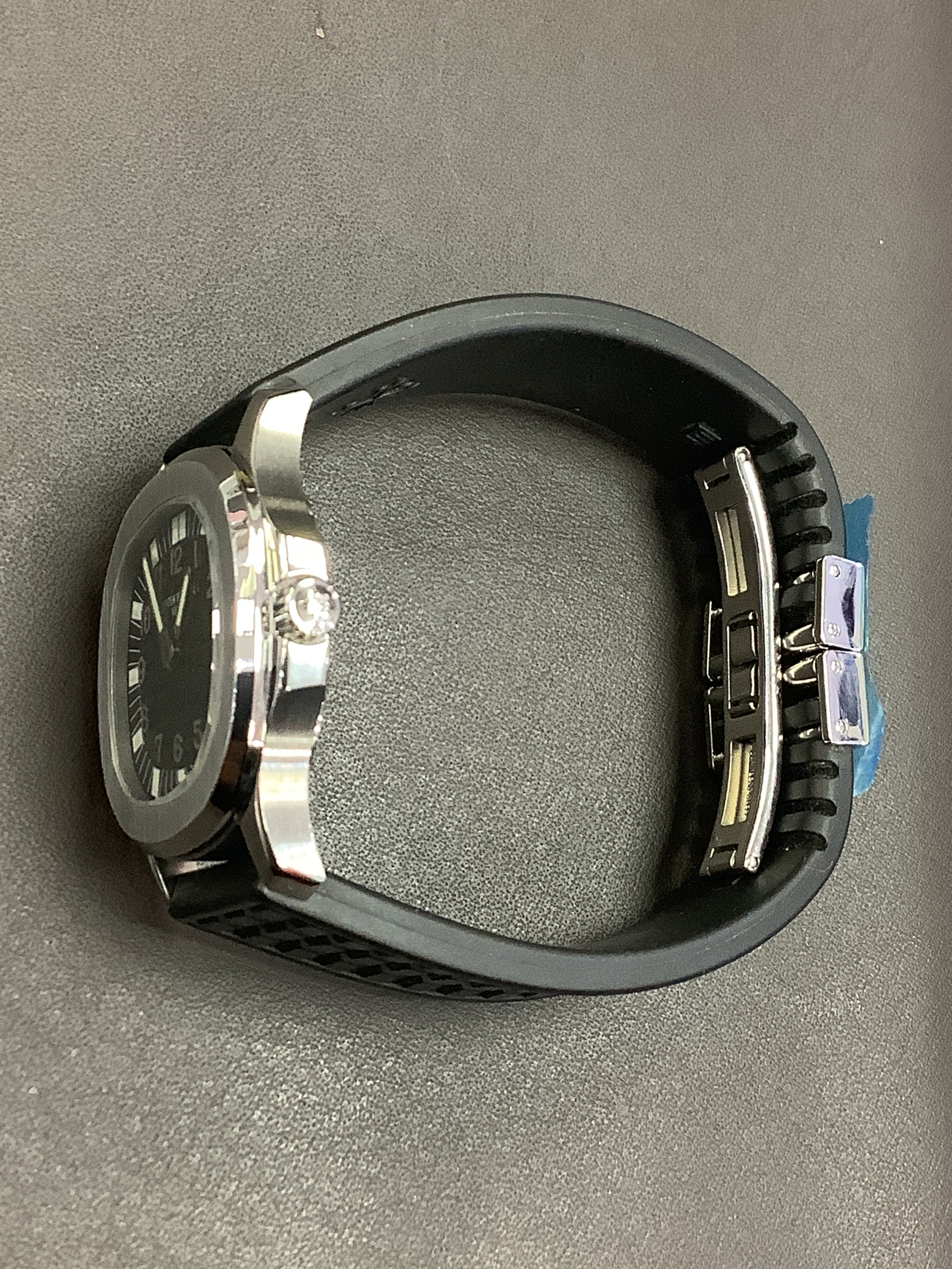 buckle_opened