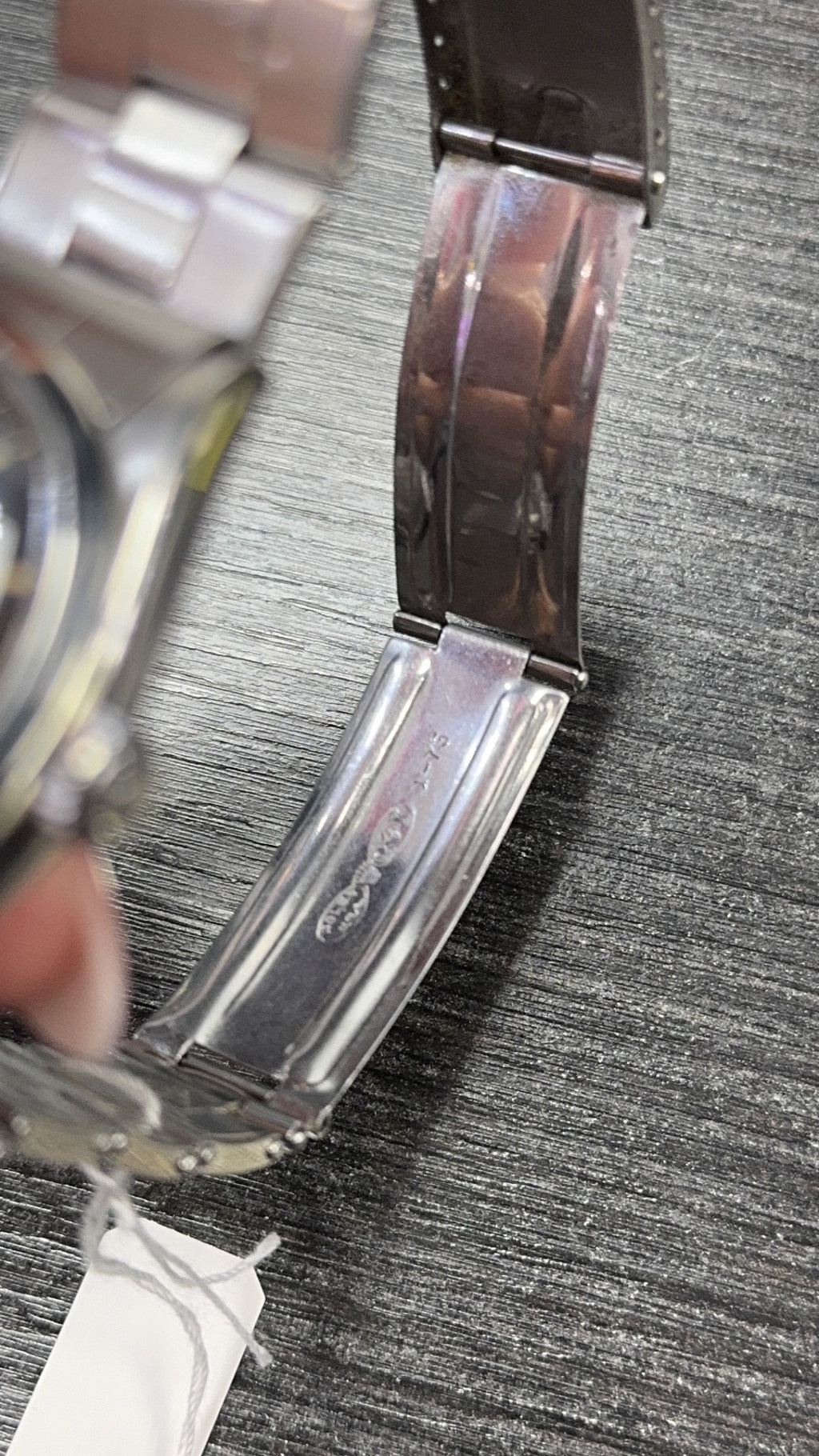 buckle_opened