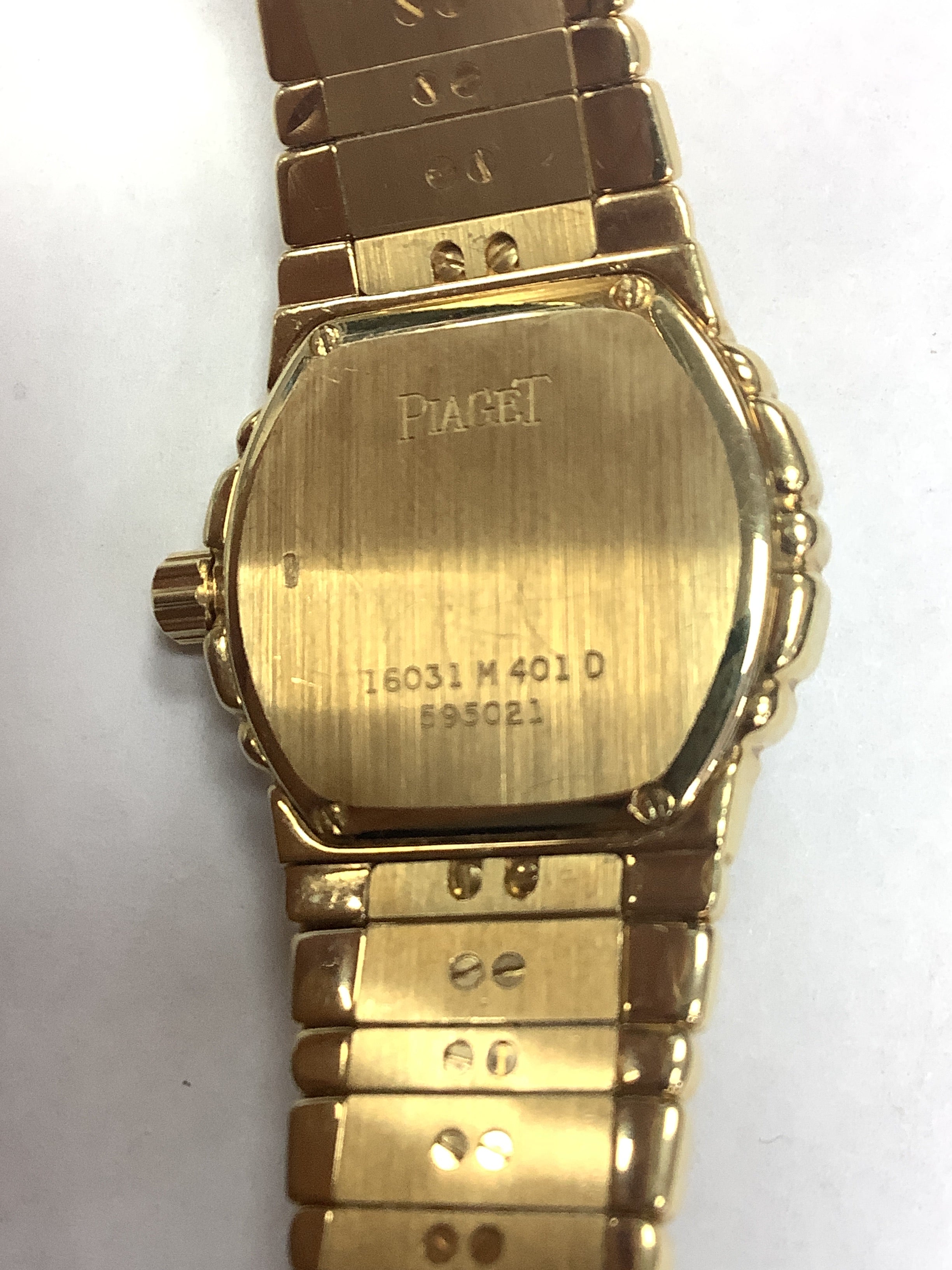 buckle_opened