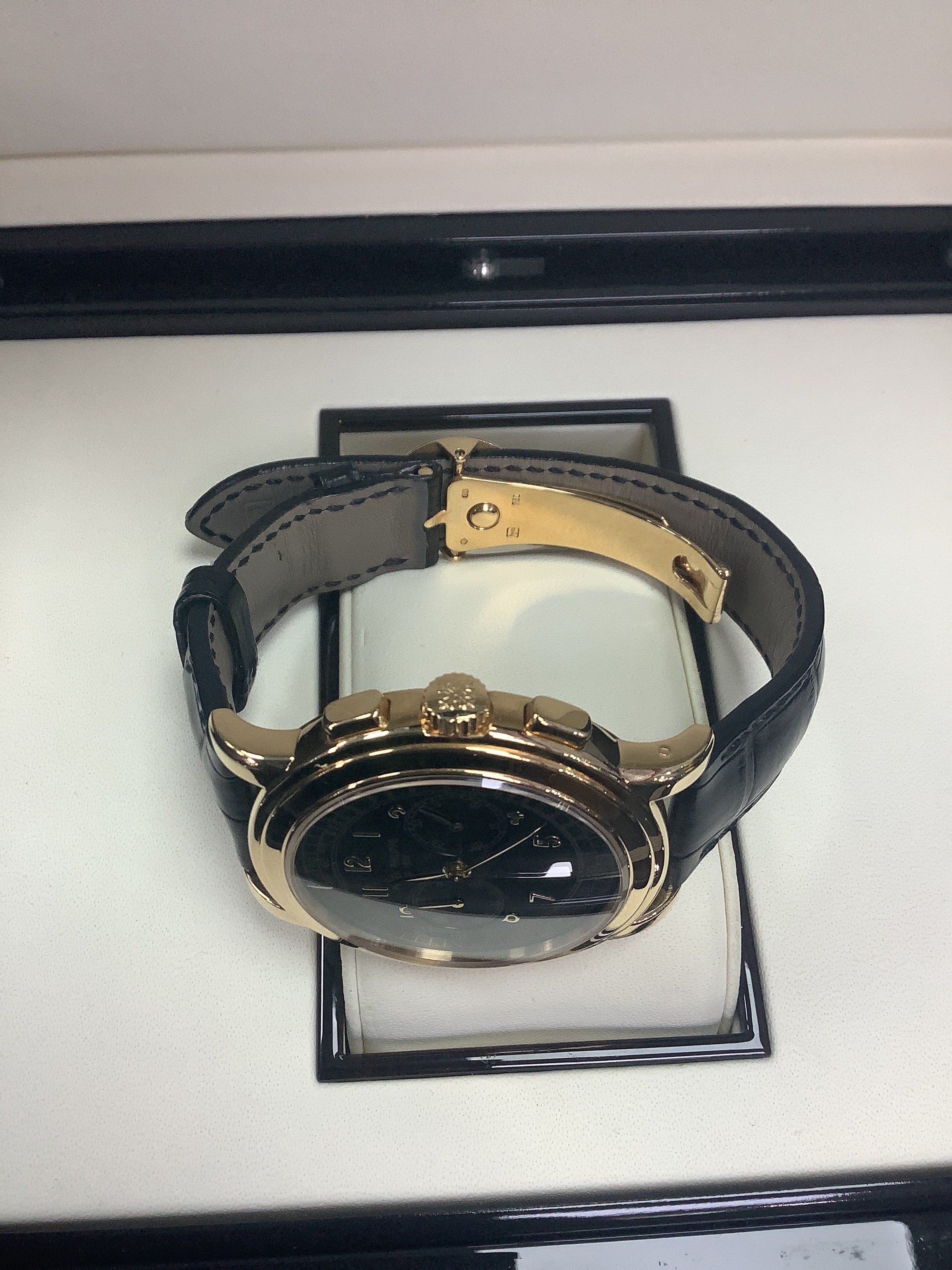 buckle_opened