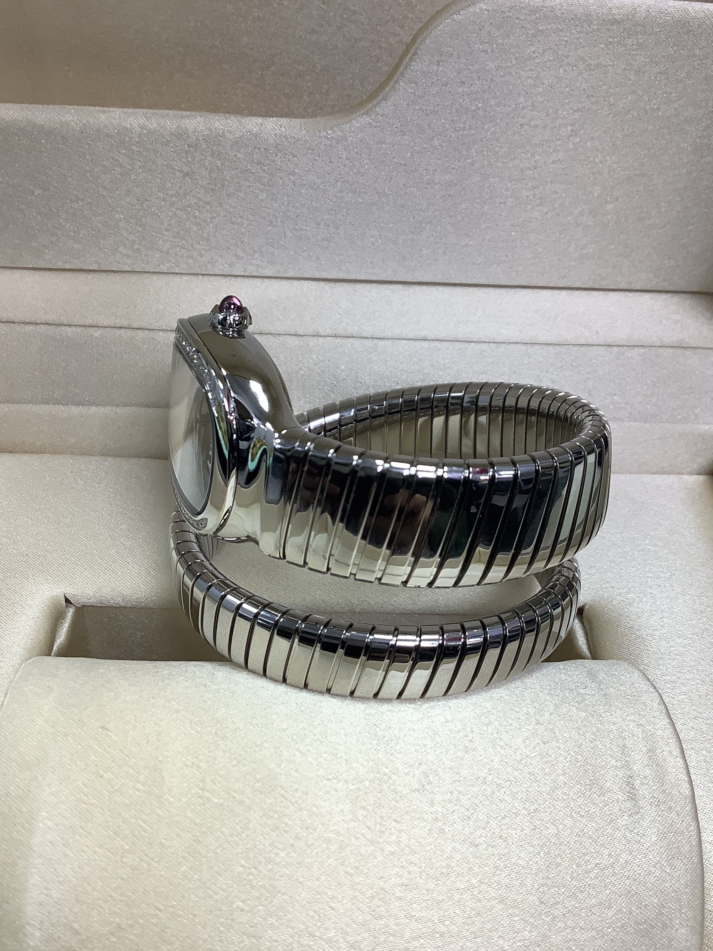 buckle_opened
