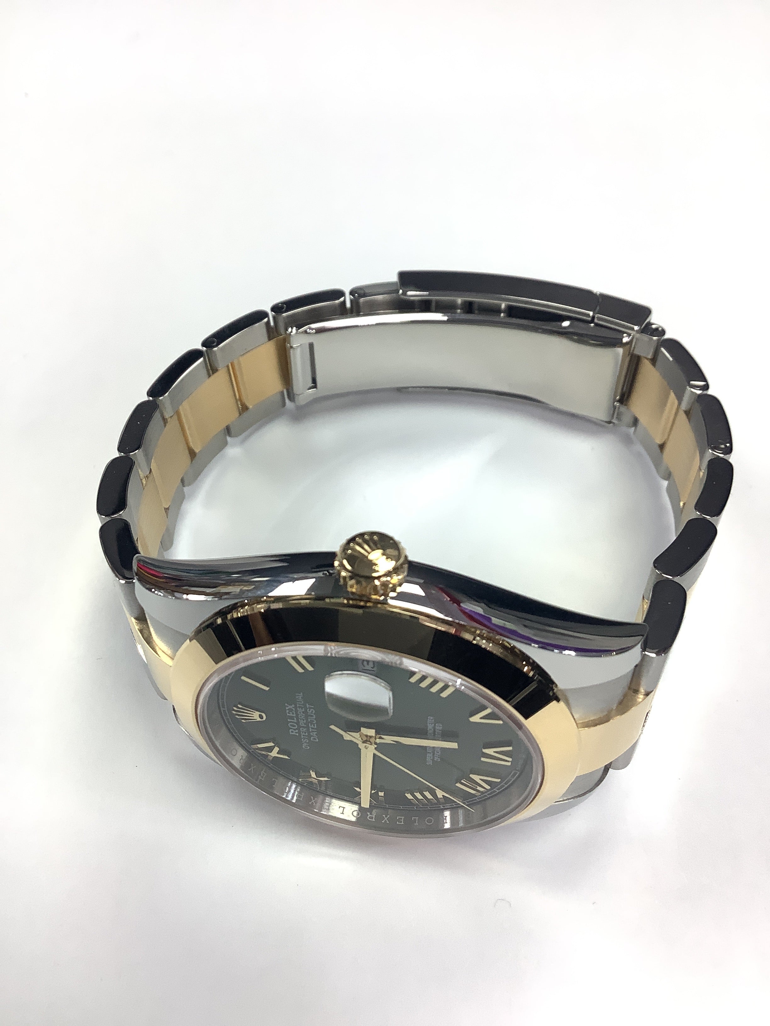 buckle_opened
