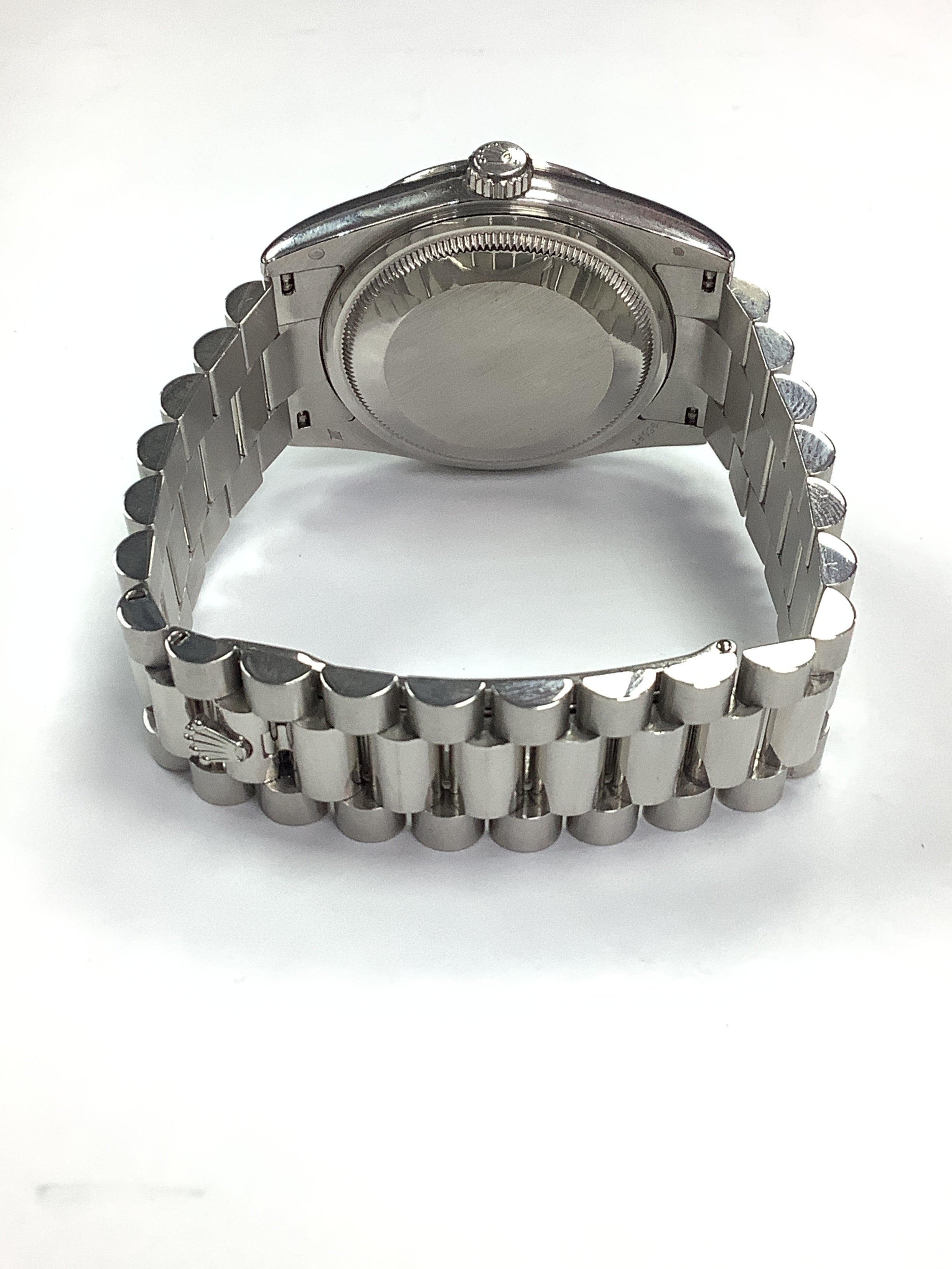 buckle_opened